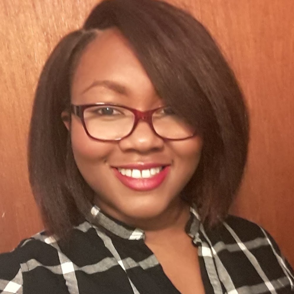 Meet your Posher, Corine